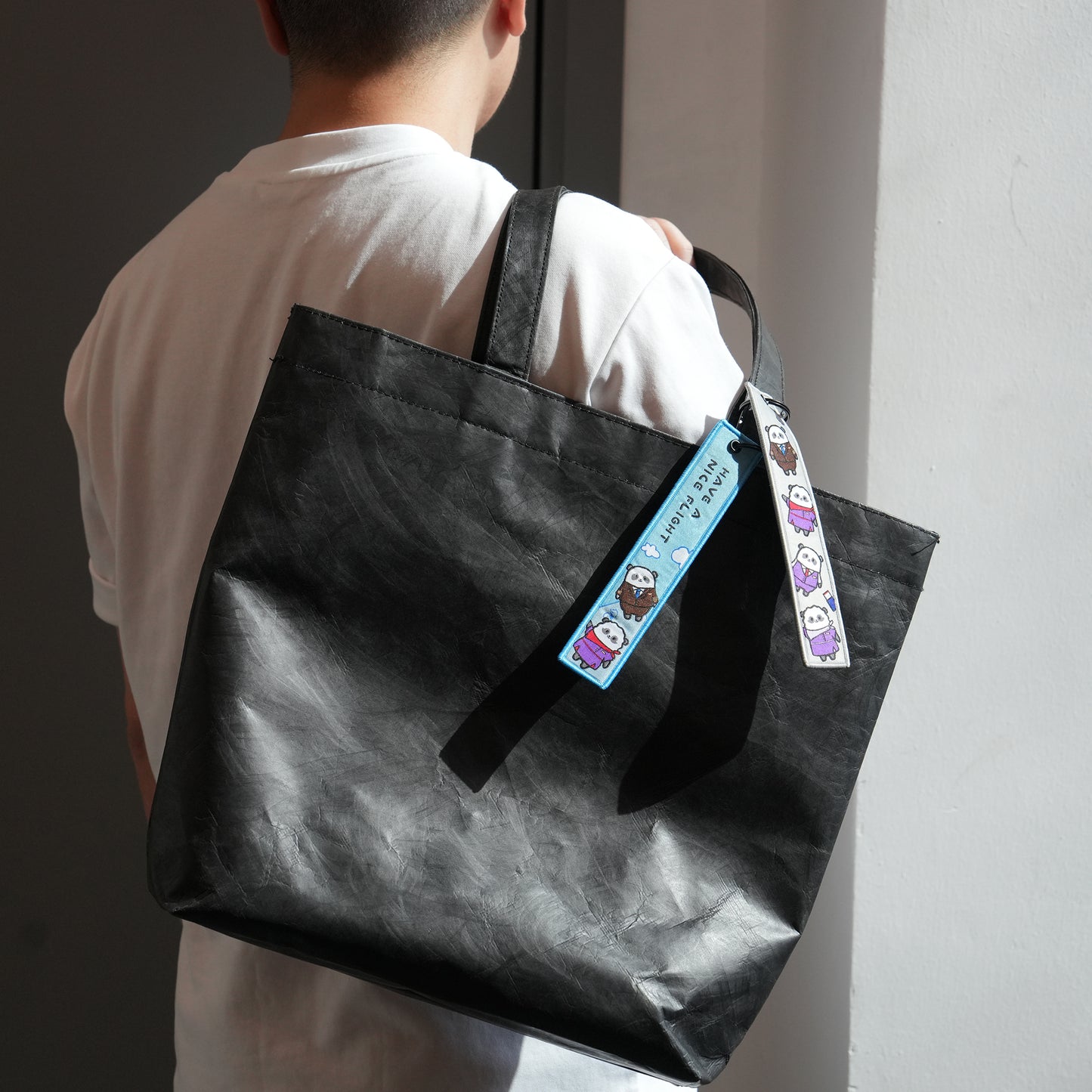 Hong Kong Airlines x Ocean Park “Panda Friends”| Embroidery Strap Key Chain (Grey) 刺繡掛帶鎖匙扣 (灰色)