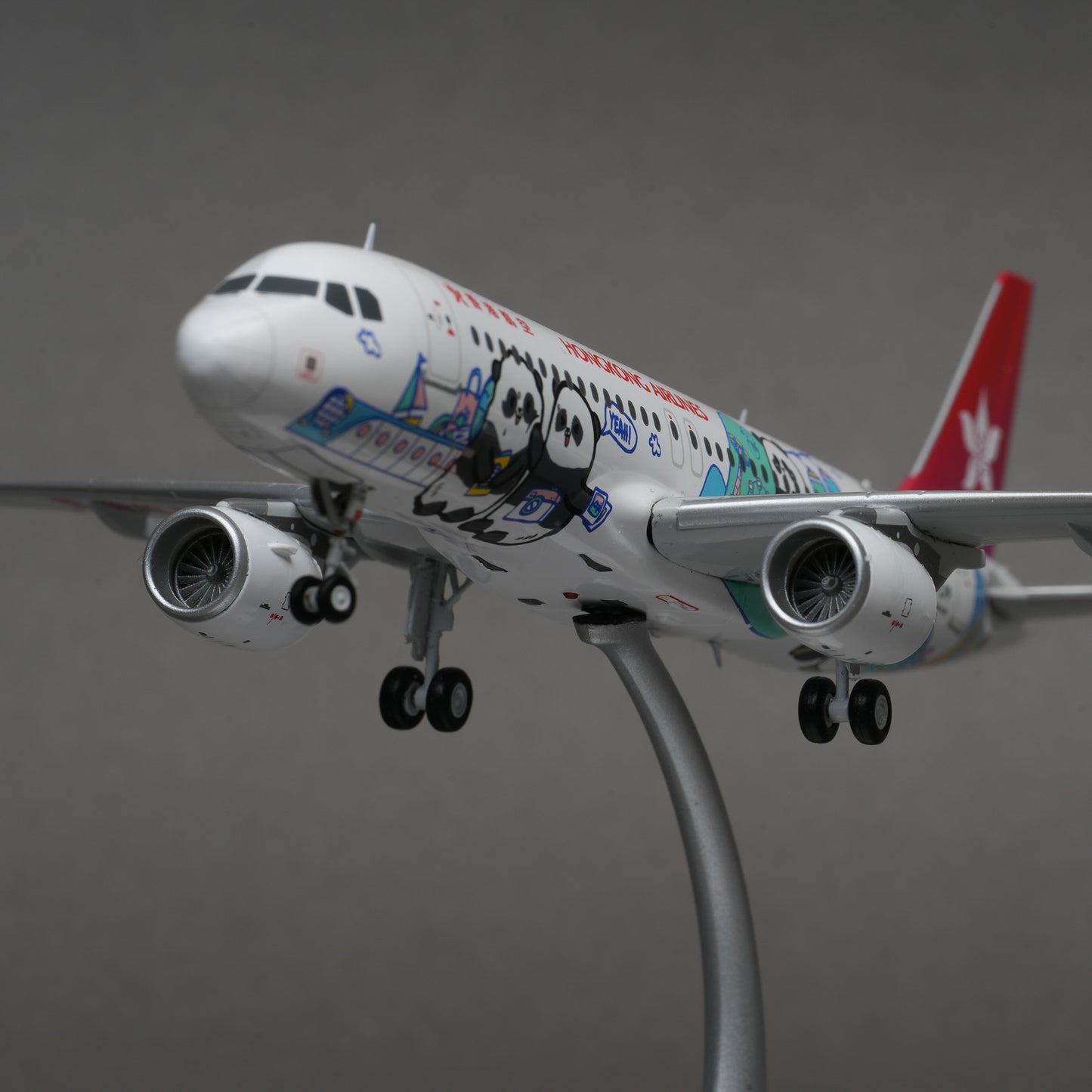 Hong Kong Airlines x Ocean Park "Panda Friends"|  A320 1:200 Limited Edition Livery Aircraft Model A320 1:200 限量版彩繪客機飛機模型